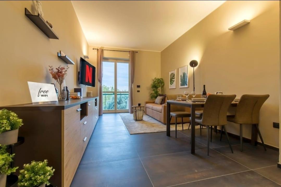 Apartamento Modern & Bright 2 Bedroom Flat 50m From M4 Stop Milán